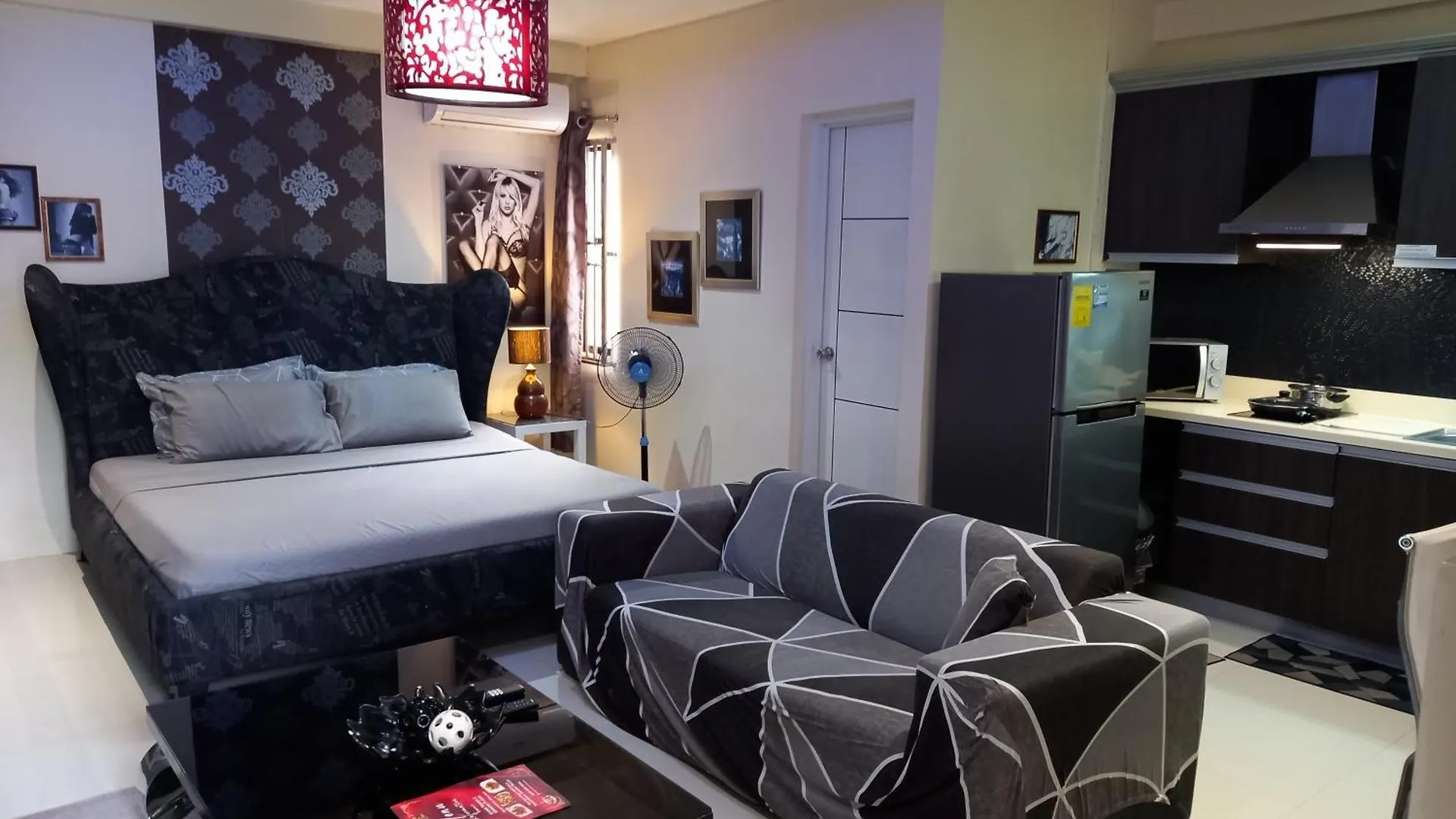 Apartment Kandi B12, Poolside, Free Netflix, 250 Mbps, 55