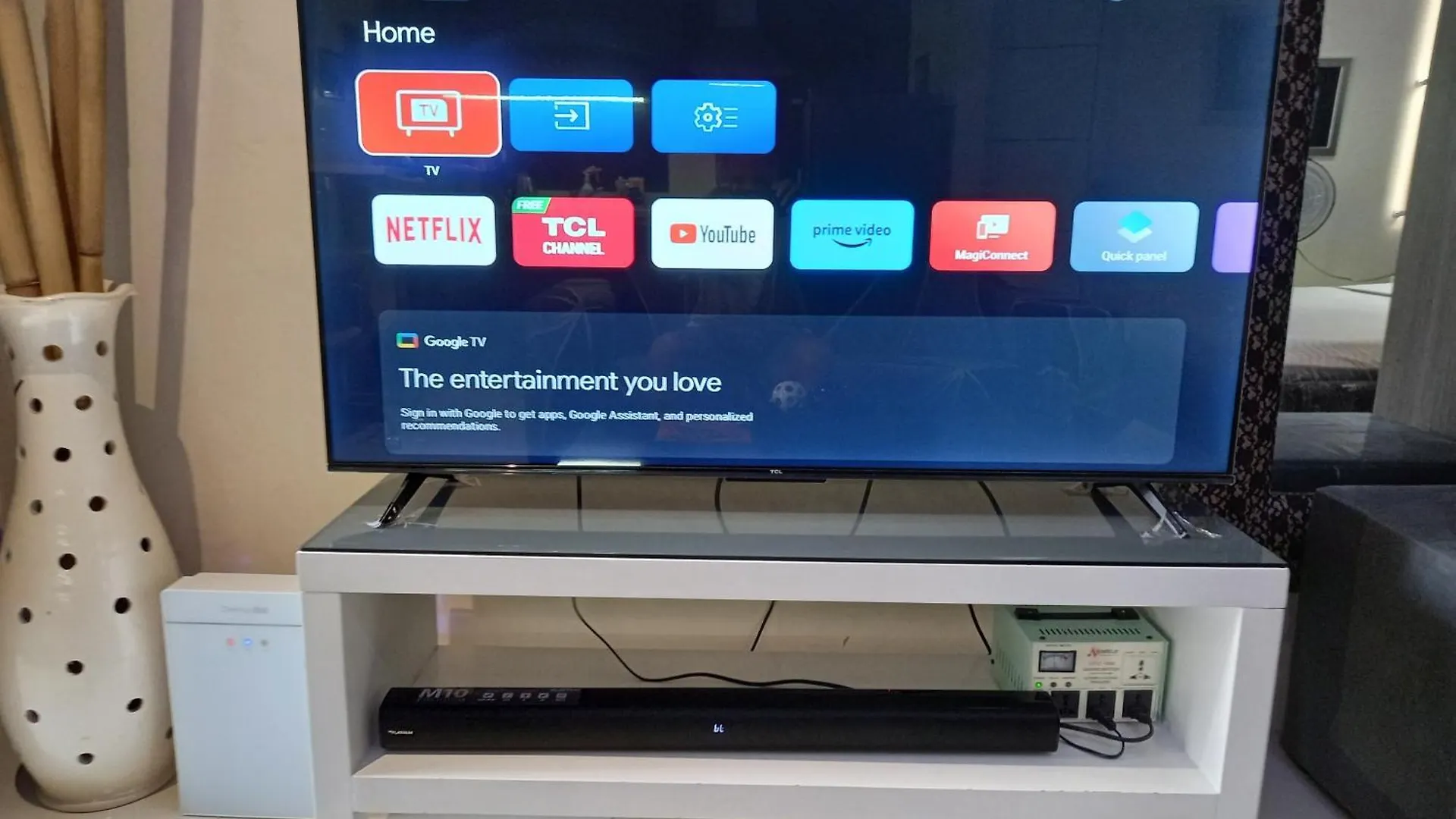 Kandi B12, Poolside, Free Netflix, 250 Mbps, 55